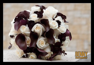 chocolate-callas-and-cream-roses-handtie.jpg