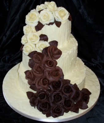 white-chocolate-wedding-cakes2.jpg