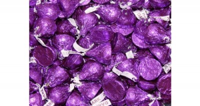 hersheyskissesdarkchocolate1.jpg