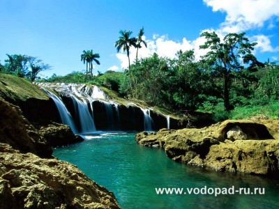 8_el_nicho_falls,_cuba.jpg